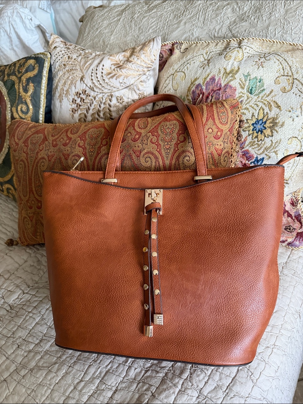 Darcy Marks London Brown tan cognac vegan approved LeatherTote straps 10 1/2” - Picture 4 of 17